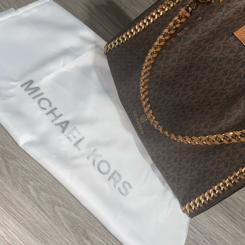 New Micheal Kors Purse 👜